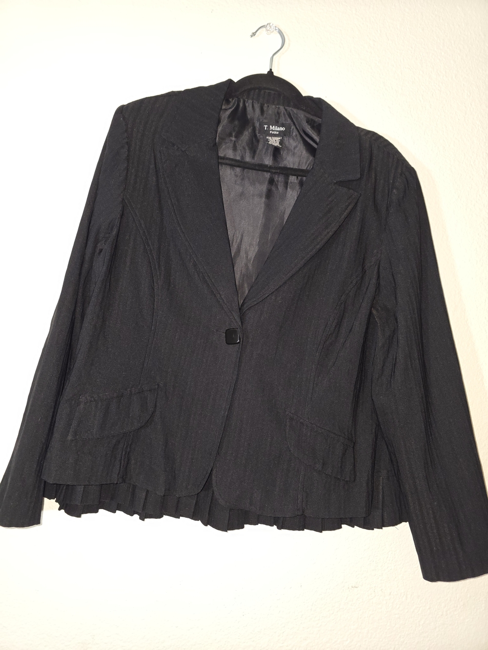 T Milano Women's Black Tailored Blazer Jacket And Skirt Suit